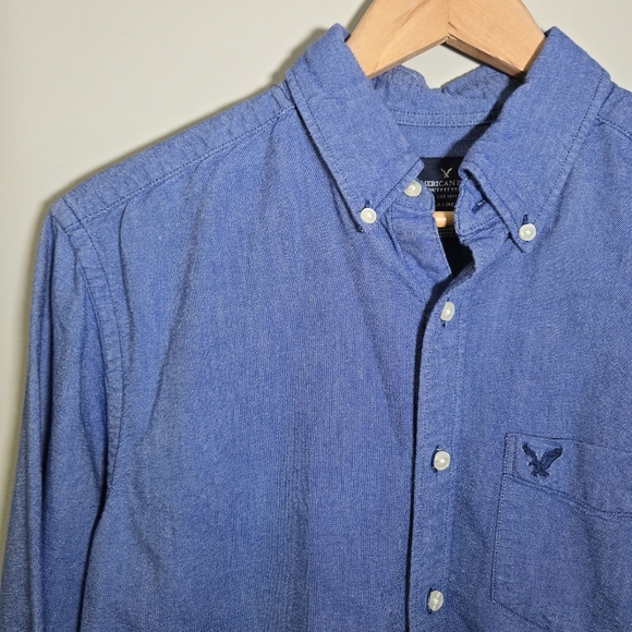 American Eagle Outfitters Classic Fit Men's Blue Medium Button-Down Shirt - Picture 3 of 10